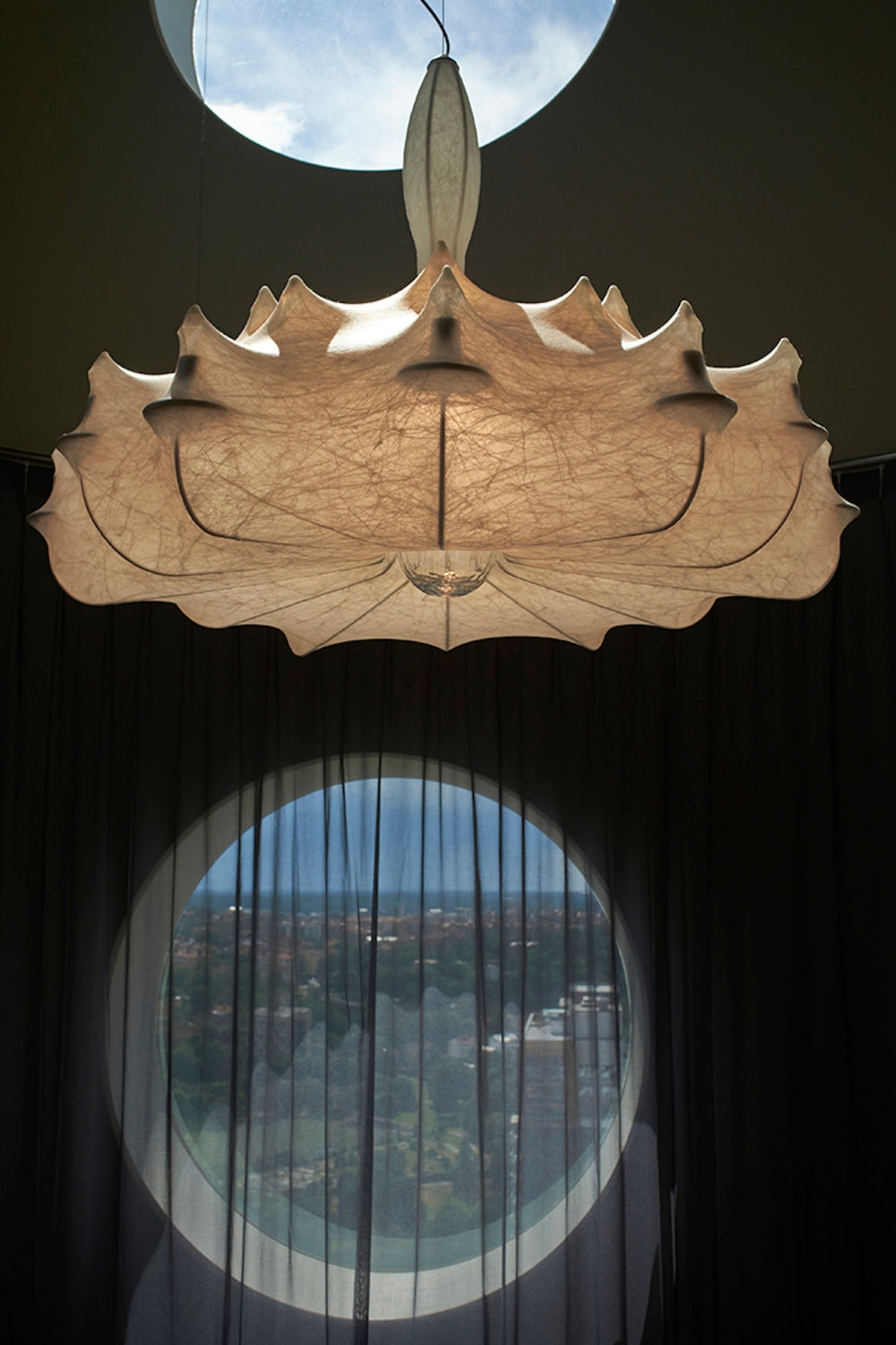 Zeppelin Chandelier - morylighting