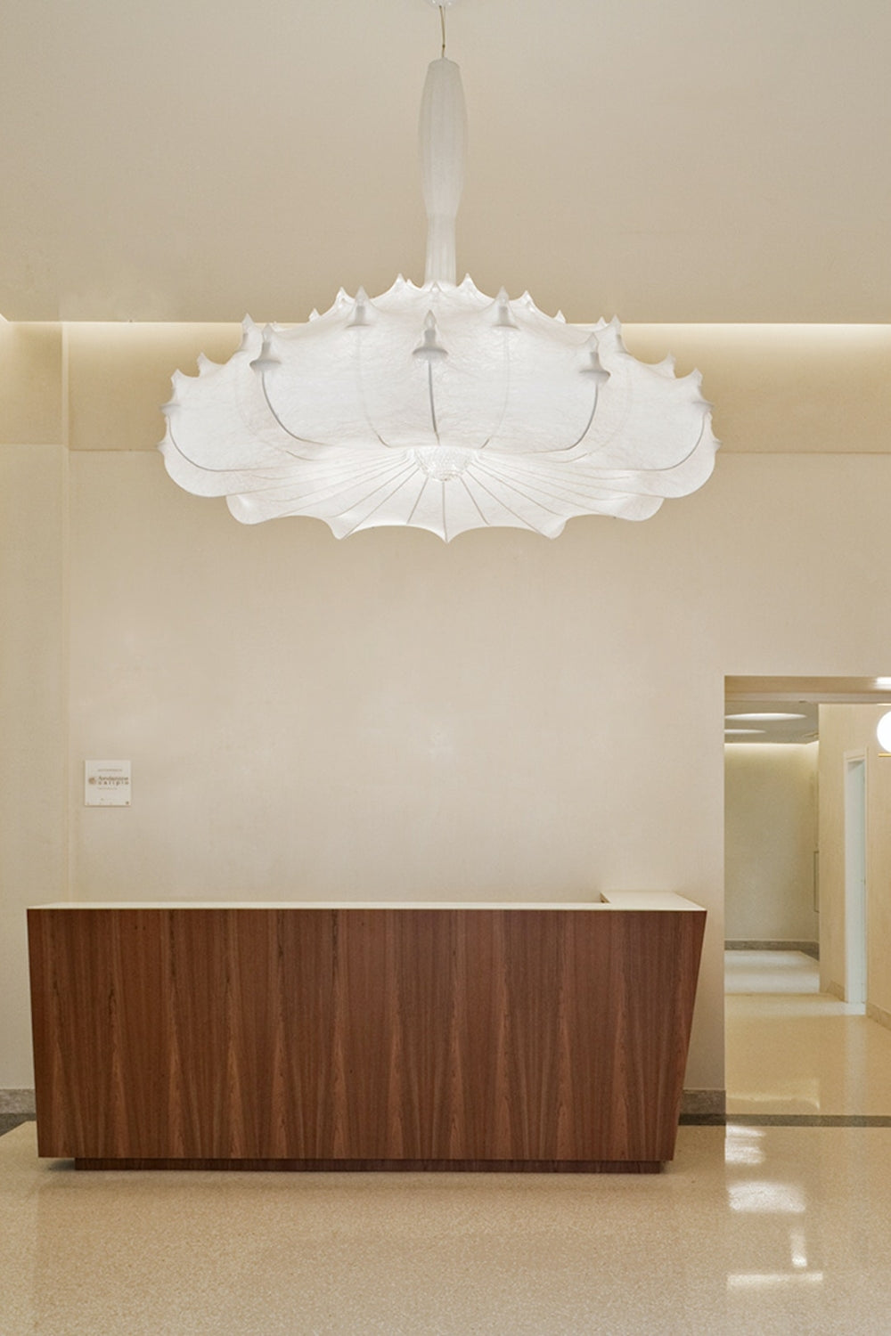 Zeppelin Chandelier - morylighting