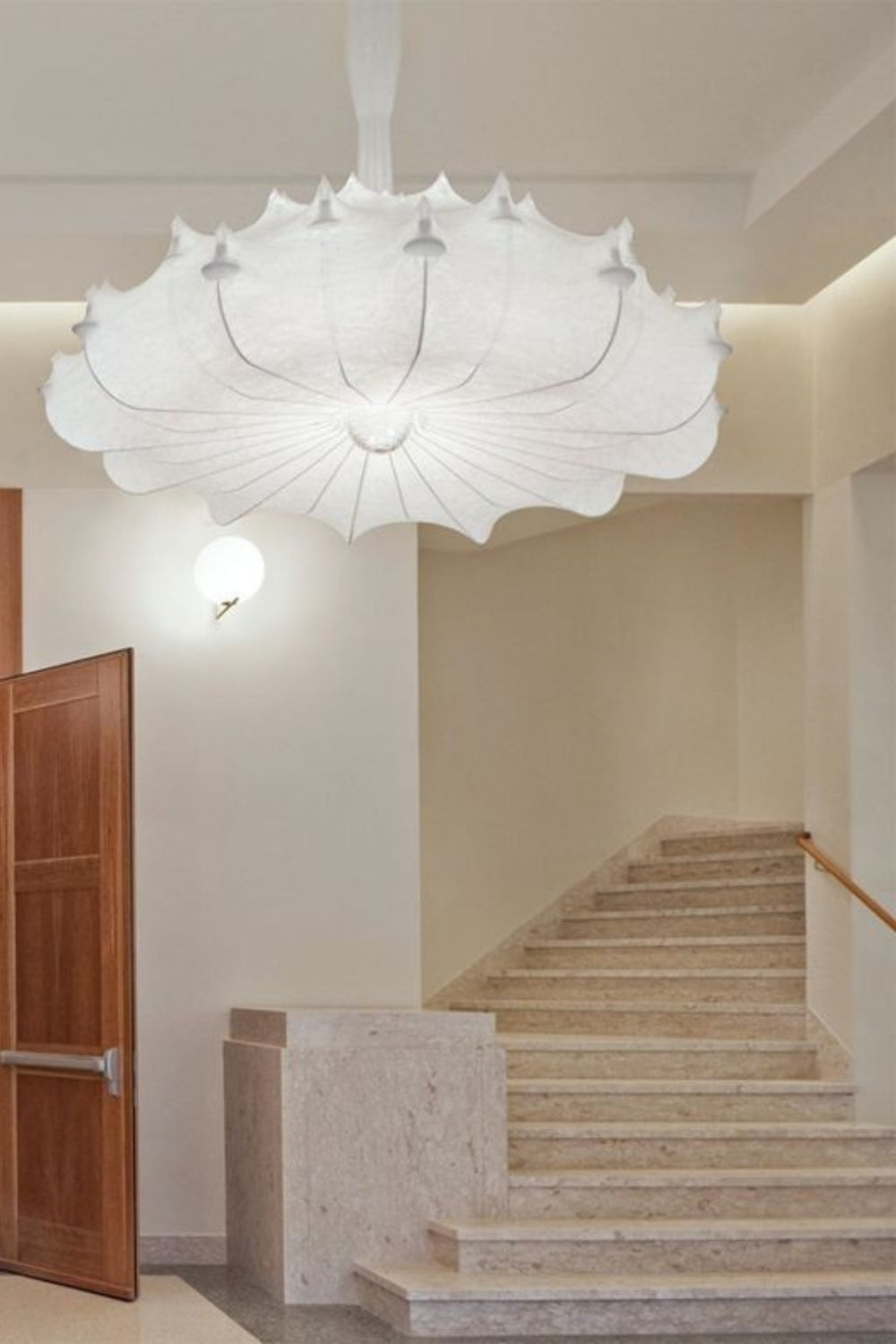 Zeppelin Chandelier - morylighting