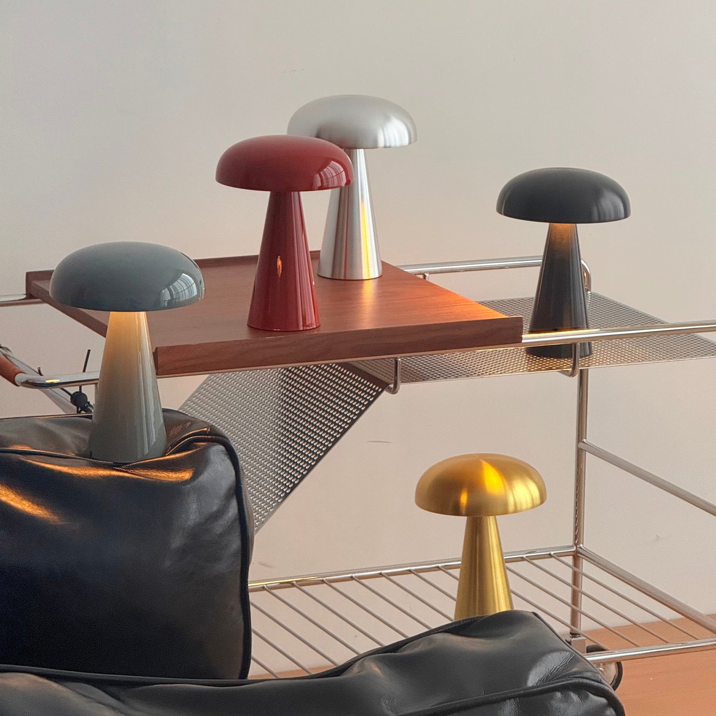 Glossy Mushroom Dome Table Lamp