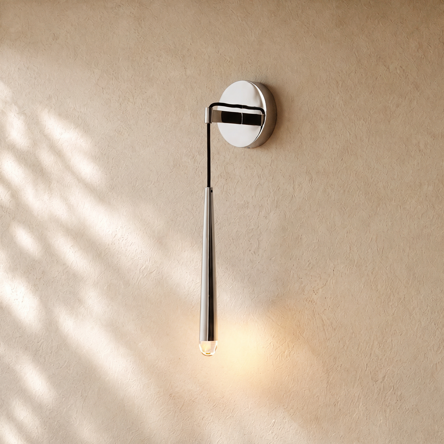 Aqaitaiva Sconce