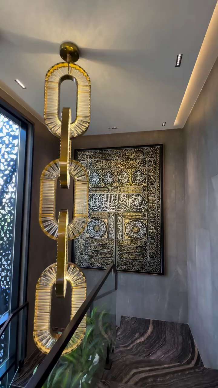 Luxury Crystal and Metal Chain Pendant Chandelier for High Ceilings with Modern Finish